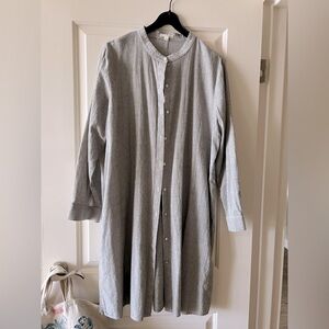 XL Eileen Fisher shirt dress; grey and white